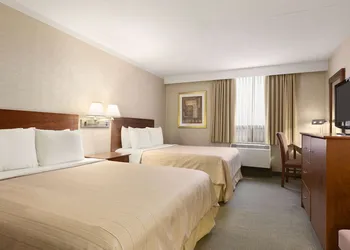 Days Inn by Wyndham Ottawa West hotel thumbnail 8