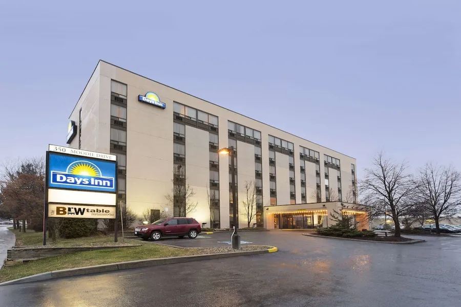Days Inn by Wyndham Ottawa West hotel detail image 2