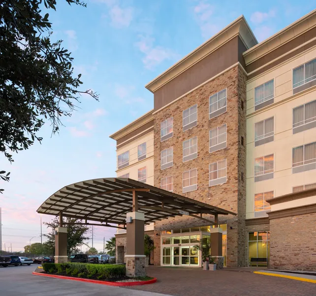 DoubleTree by Hilton Houston Westchase hotel detail image 2