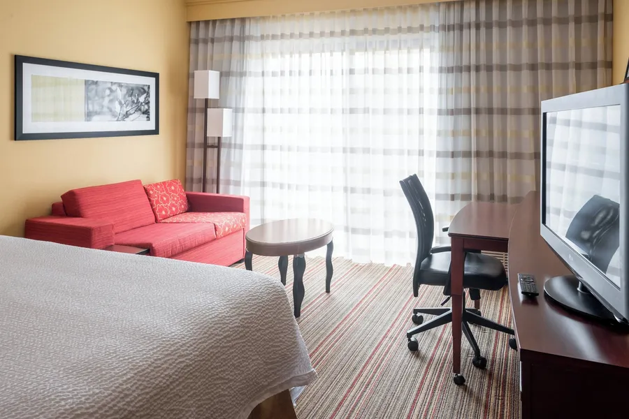 Courtyard by Marriott Indianapolis Airport hotel detail image 6