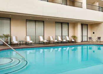 Radisson Hotel Fresno Conference Center hotel thumbnail 8