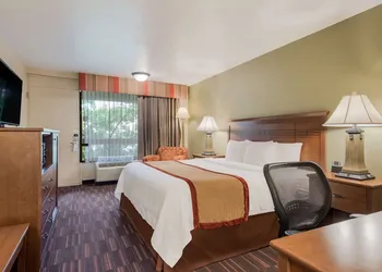 Best Western Town And Country Inn hotel thumbnail 3