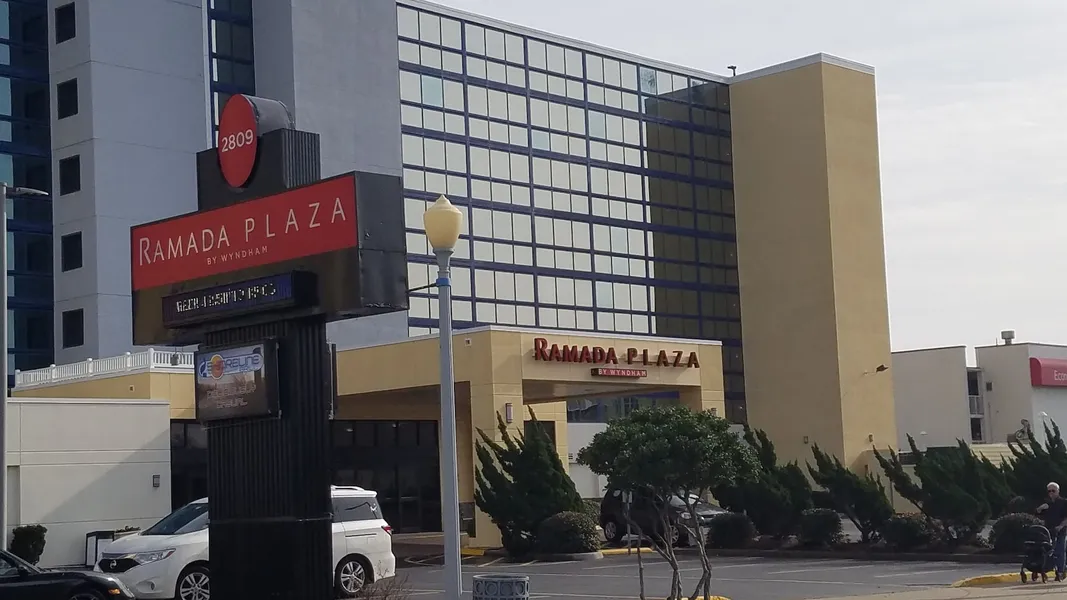 Ramada Plaza by Wyndham Virginia Beach Oceanfront hotel detail image 2
