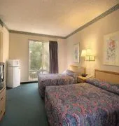 Days Inn by Wyndham Fresno Central hotel thumbnail 3