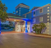 Days Inn by Wyndham Suites San Antonio North/Stone Oak hotel detail image 4