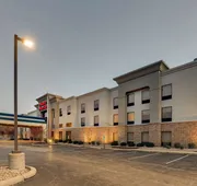 Hampton Inn & Suites St. Louis-Edwardsville hotel detail image 7