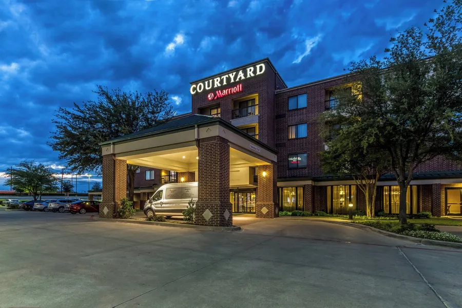 Courtyard by Marriott Dallas DFW Airport South/Irving hotel detail image 2