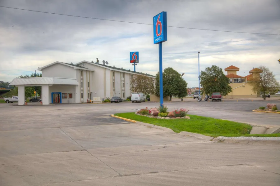 Motel 6 Council Bluffs, IA - Omaha East hotel detail image 2