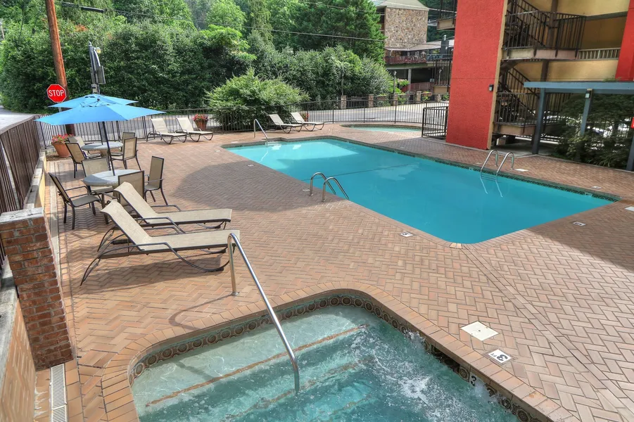 Gatlinburg River Inn hotel detail image 2