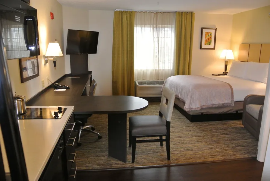 Candlewood Suites Washington-Fairfax by IHG hotel detail image 6