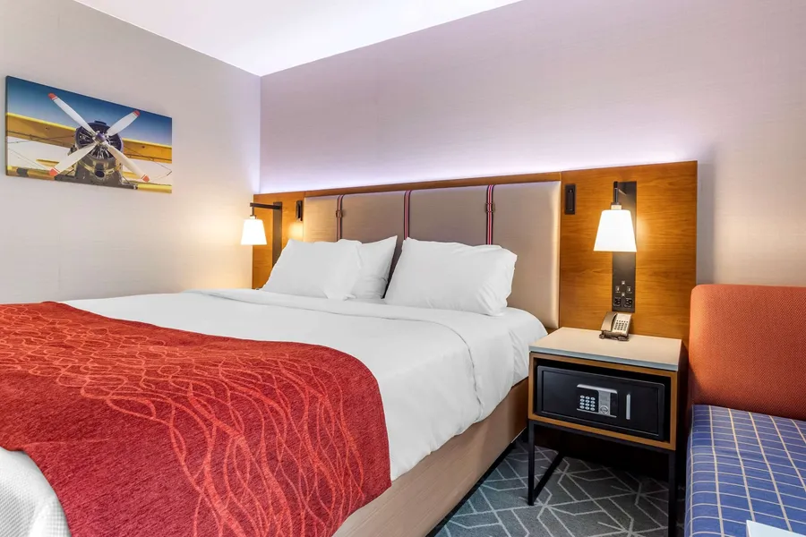 Comfort Inn JFK Airport hotel detail image 6