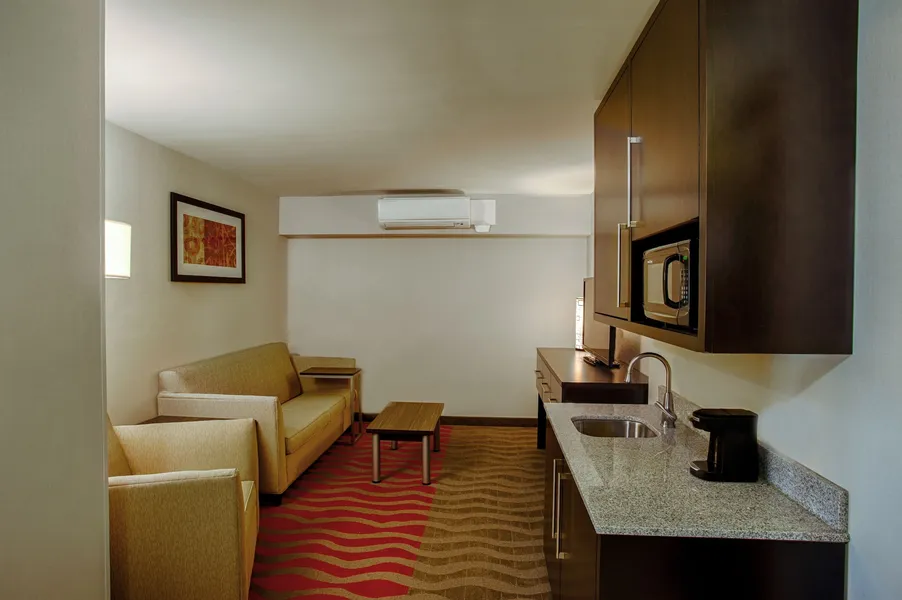 Holiday Inn Express & Suites Baltimore West - Catonsville by IHG hotel detail image 6