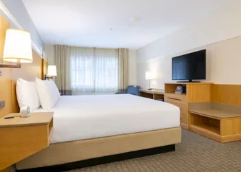 Two Trees Inn hotel thumbnail 8