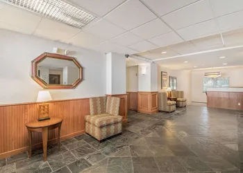 Quality Inn Gresham hotel thumbnail 4