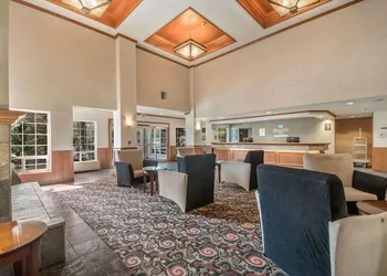 Quality Inn Gresham hotel thumbnail 5