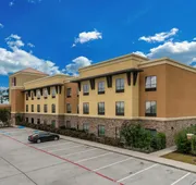 Comfort Suites Old Town Spring hotel detail image 3