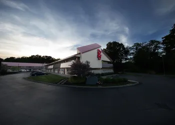 Red Roof Inn Cincinnati Northeast - Blue Ash hotel thumbnail 3