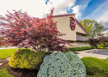 Red Roof Inn Cincinnati Northeast - Blue Ash hotel thumbnail 5