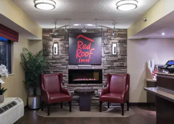 Red Roof Inn Cincinnati Northeast - Blue Ash hotel thumbnail 7