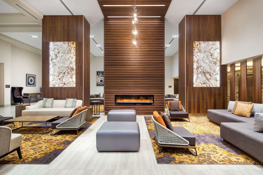 DoubleTree by Hilton Toronto Airport hotel detail image 2