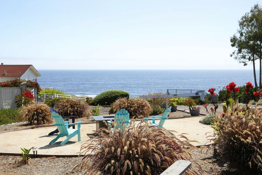The Tides Oceanview Inn and Cottages hotel detail image 6