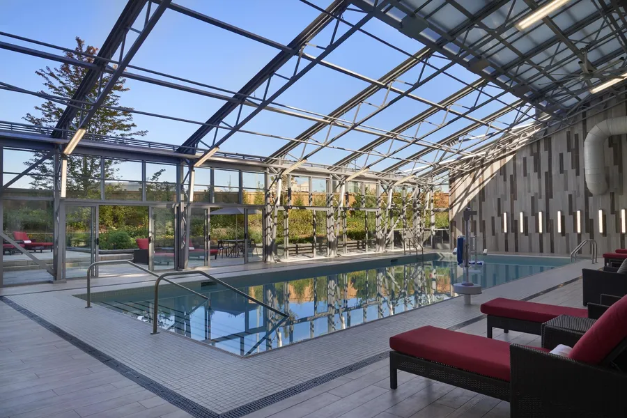 Hilton Toronto Airport Hotel & Suites hotel detail image 2