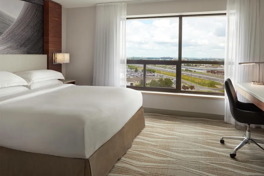 Hilton Toronto Airport Hotel & Suites hotel detail image 6