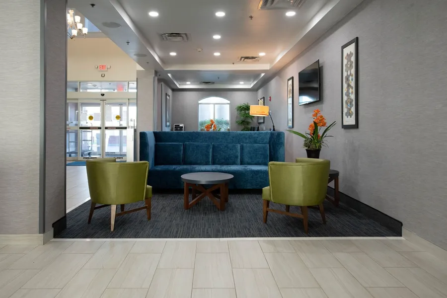 Holiday Inn Express Hotel & Suites Kansas City - Grandview by IHG hotel detail image 6