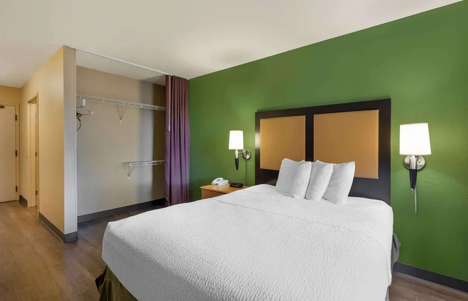 Extended Stay America Suites Cleveland Airport North Olmsted hotel detail image 6