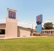 Motel 6 Newport News, VA hotel detail image 7