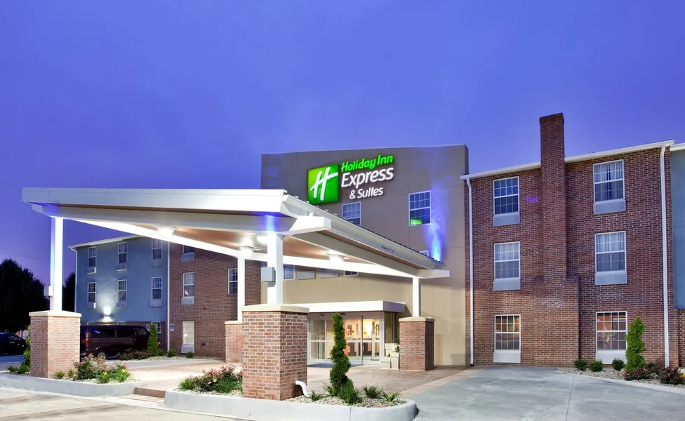 Holiday Inn Express & Suites North Kansas City by IHG hotel detail image 2