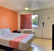 Motel 6 Austin, TX - North Central hotel detail image 7