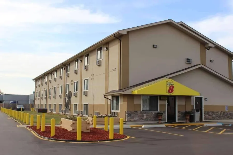Super 8 by Wyndham Wyoming/Grand Rapids Area hotel detail image 2