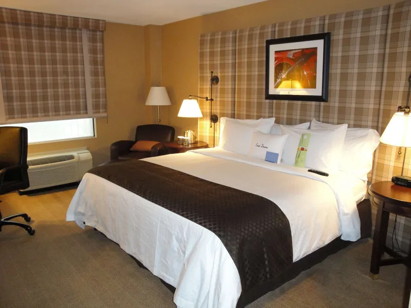DoubleTree by Hilton Cincinnati Airport hotel detail image 6