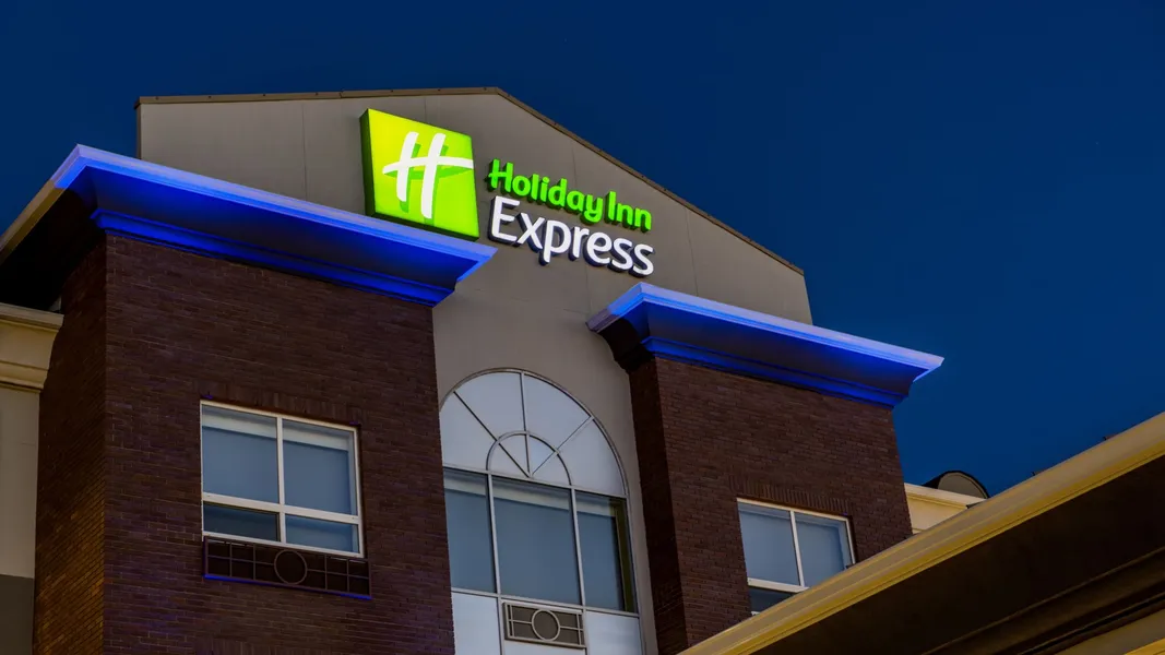 Holiday Inn Express Hotel & Suites Airdrie-Calgary North by IHG hotel detail image 2