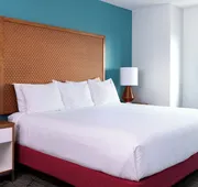 WorldMark Anaheim hotel detail image 3