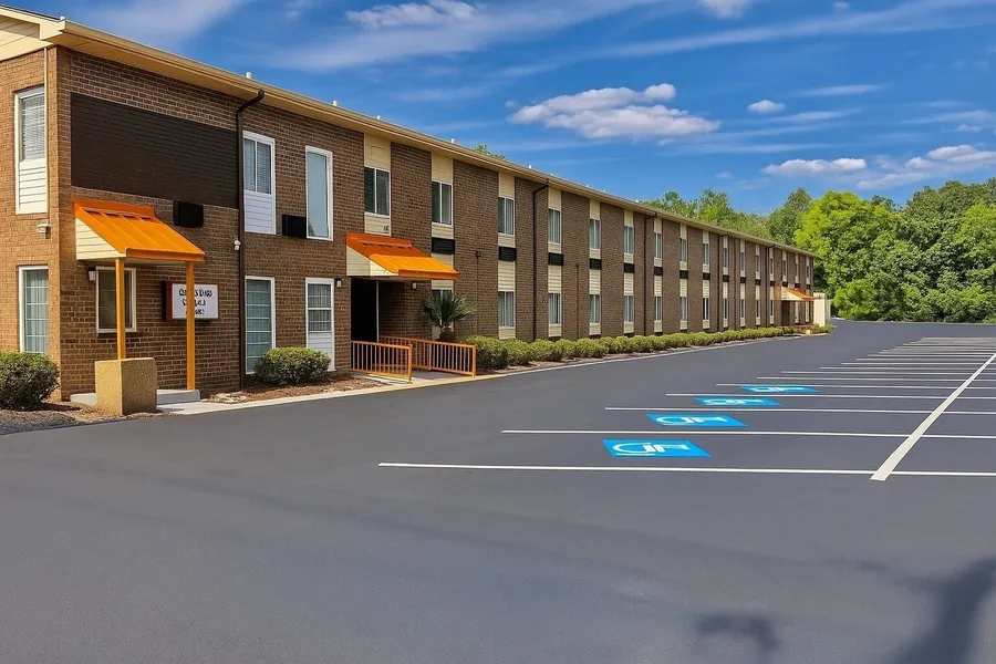Raceway Inn hotel detail image 2