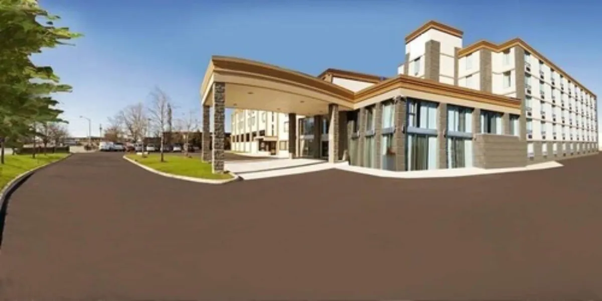 Comfort Inn & Conference Centre Toronto Airport hotel detail image 6