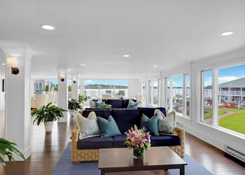 The Harborside Inn hotel thumbnail 6