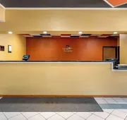 Quality Inn & Suites Lenexa Kansas City hotel detail image 3