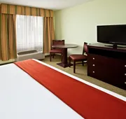 Holiday Inn Express & Suites Scottsburg by IHG hotel detail image 7