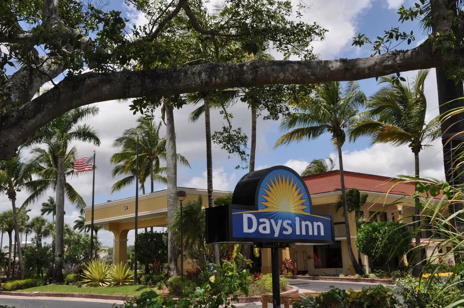 Days Inn by Wyndham Florida City hotel detail image 2