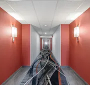 Emerald Hotel & Suites hotel detail image 4