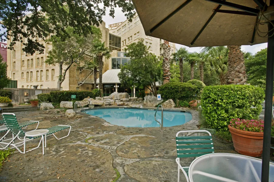 Crockett Hotel hotel detail image 2