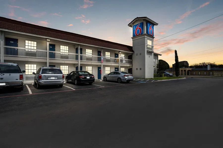 Motel 6 Dallas, TX - Market Center hotel detail image 6