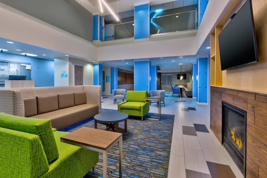 Holiday Inn Express & Suites Effingham by IHG hotel detail image 2