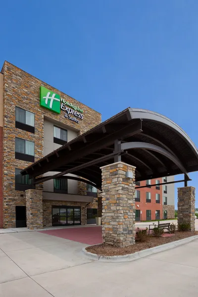 Holiday Inn Express & Suites Davenport by IHG hotel detail image 2
