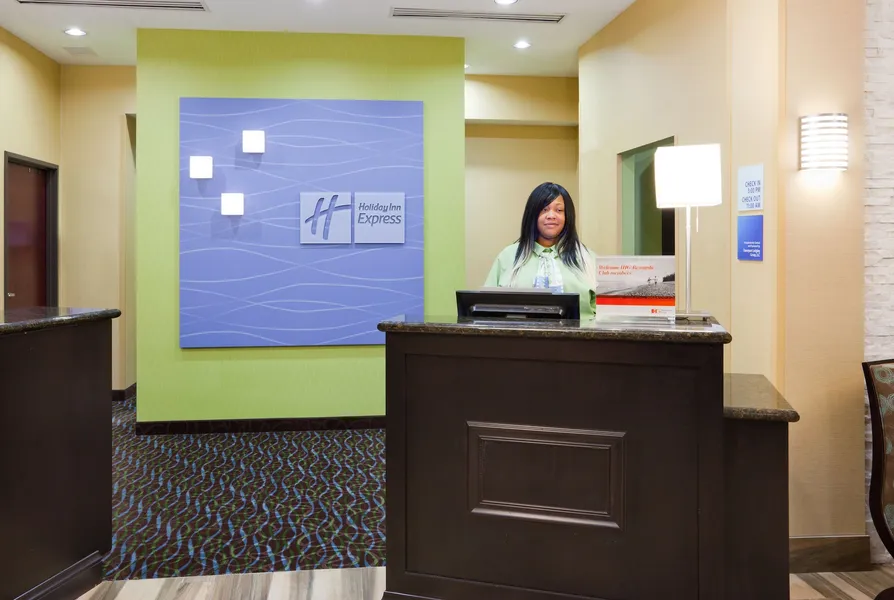 Holiday Inn Express & Suites Davenport by IHG hotel detail image 6