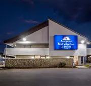 Americas Best Value Inn Kansas City E Independence hotel detail image 3