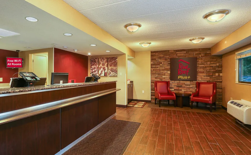 Red Roof Inn PLUS+ Washington DC - Oxon Hill hotel detail image 2